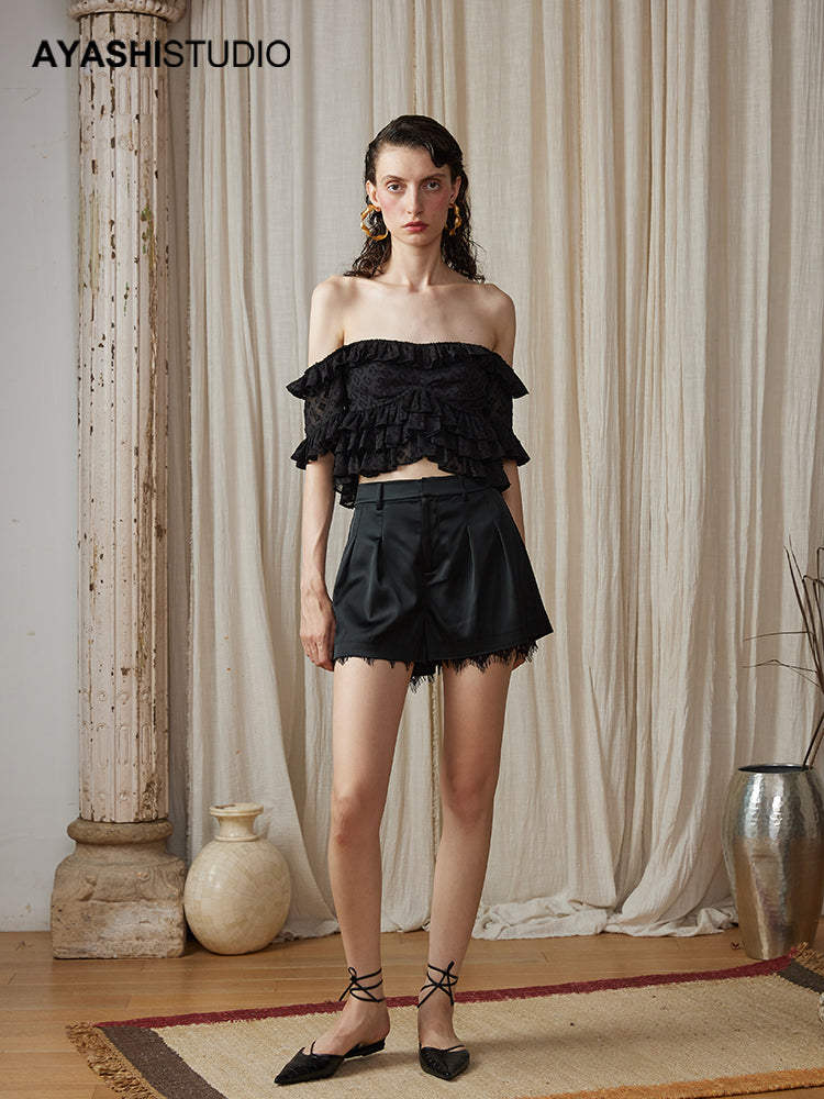 Black Acetic acid splicing lace pleated shorts