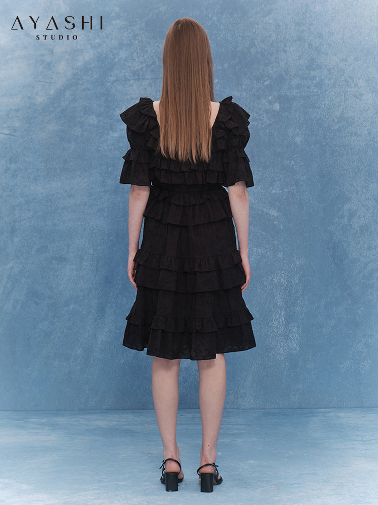 Black Bubble Sleeve Cake Dress