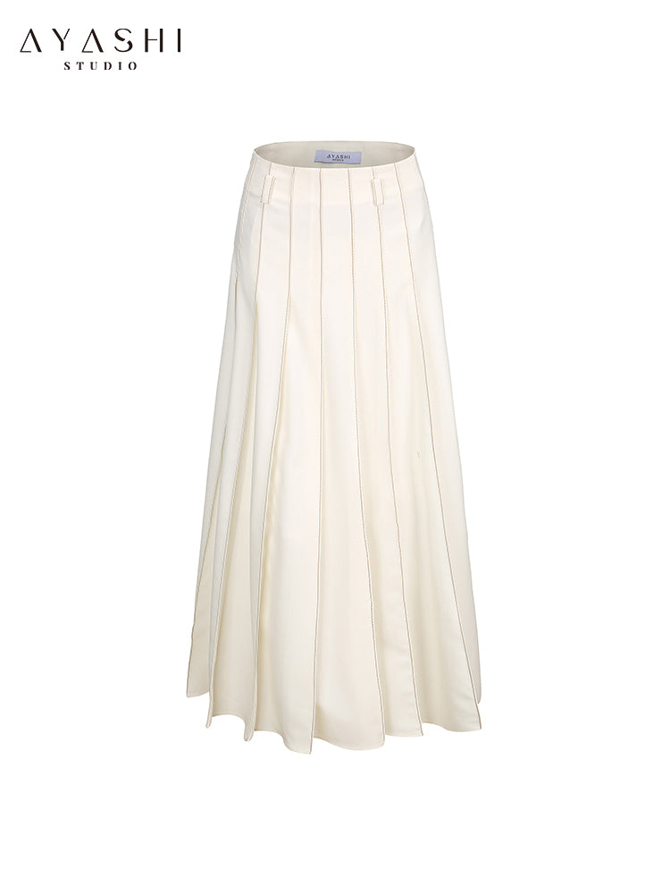 White Pleated skirt