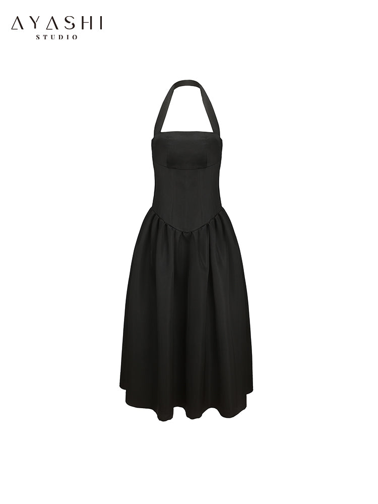 Long black neck big silhouette dress